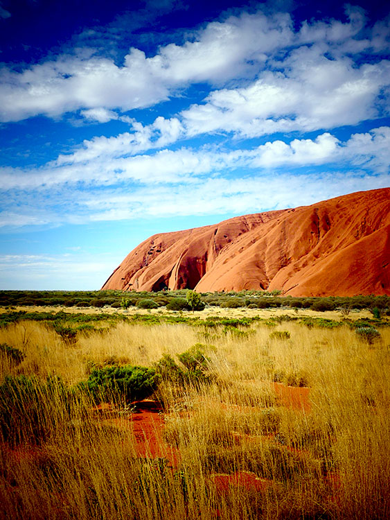 Uluru always seems to have mystical powers, and look at those colours... Uluru