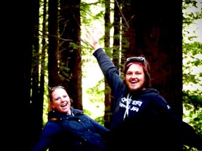 Bianca und Thomas beim Waldfotoshooting